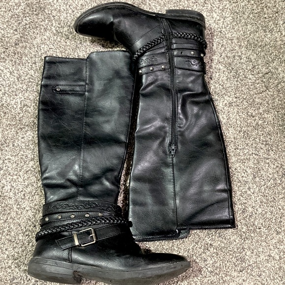 Lightly worn rampage size 8 - Picture 2 of 2